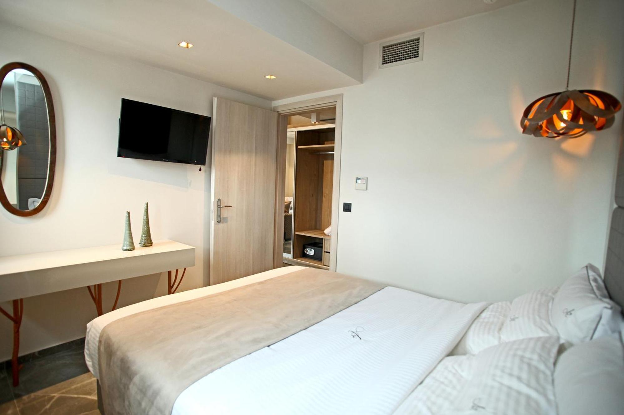 Athinais Luxury Apartments CChanioti Exteriér fotografie
