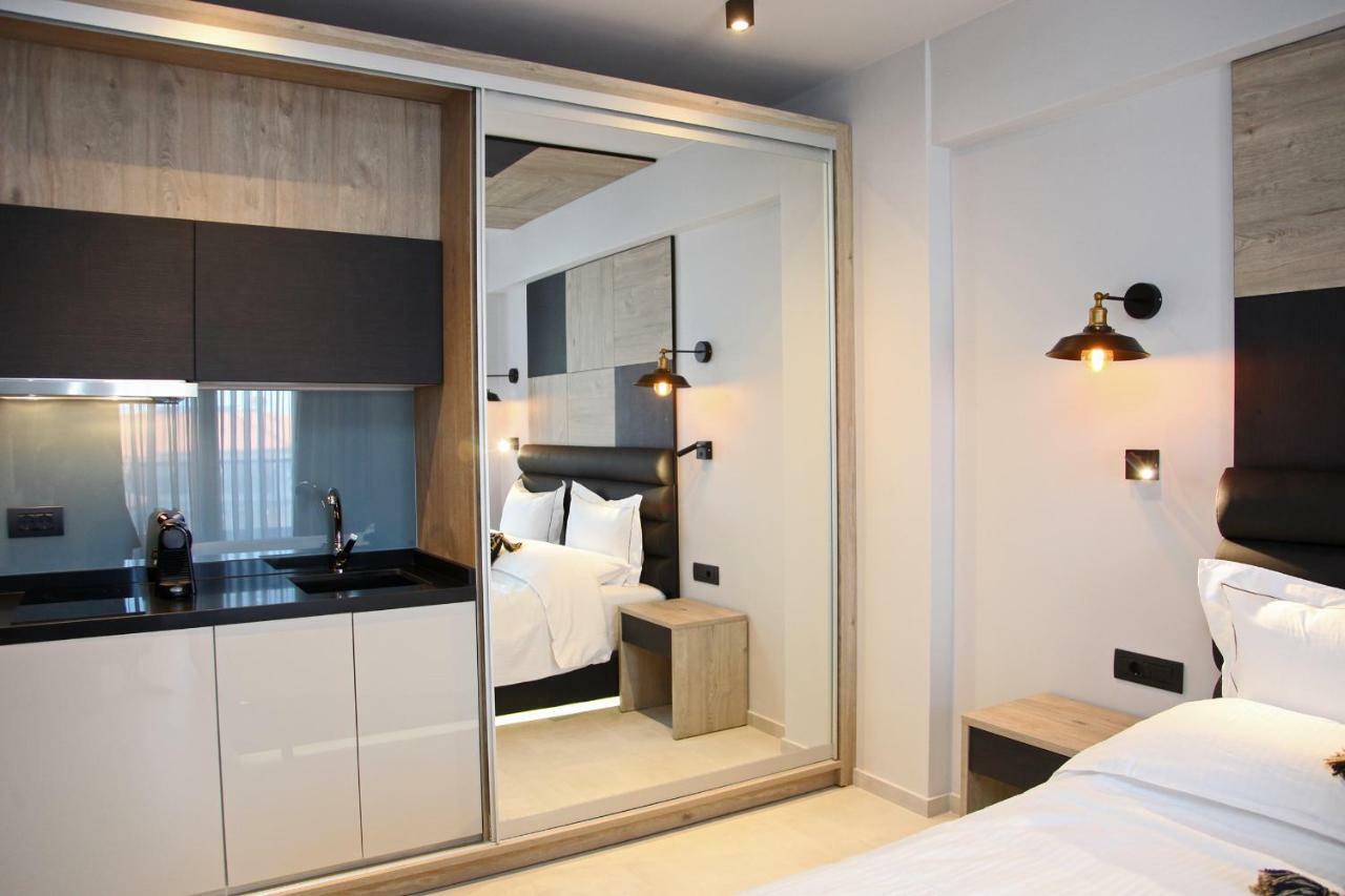Athinais Luxury Apartments CChanioti Exteriér fotografie